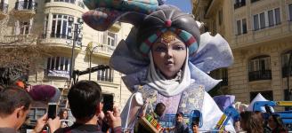 La <a href="/UNESCO_es/">UNESCO en español 🏛️#Educación #Ciencia #Cultura</a> suspende a 19 candidatas a #Patrimonio de la #Humanidad mientras aprueba a las #Fallas levante-emv.com/fallas/2016/11…