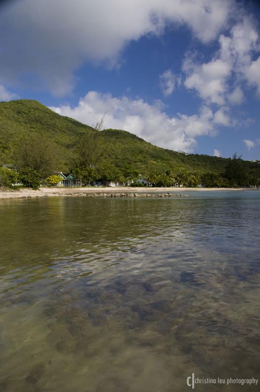 1paradis2iles's tweet photo. Un petit #coin de #Paradis! J'💙🇰🇳🌴!
📷https://t.co/hMLA8CnJo1 
#plage #cachée #nevis #ile #caraibes #decouverte #voyages #mer #montagne #vue https://t.co/pGhog5fudC