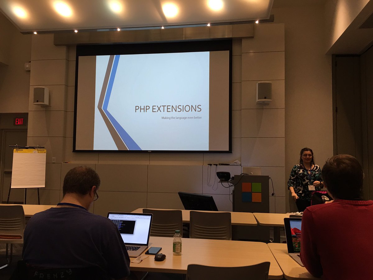 komita1981's tweet image. Let&apos;s make the language even better #tnphp16