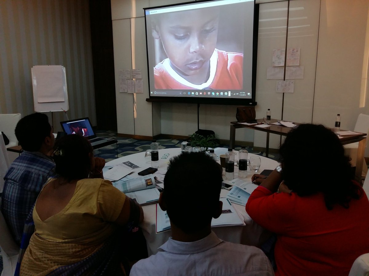 pkdhillon08's tweet photo. #BCCoreskills #CommunicateCollaborate @Arijit79India Understanding how Vygotsky's theories connect to Collaborative learning? @inBritish https://t.co/tu1RfRVMxa
