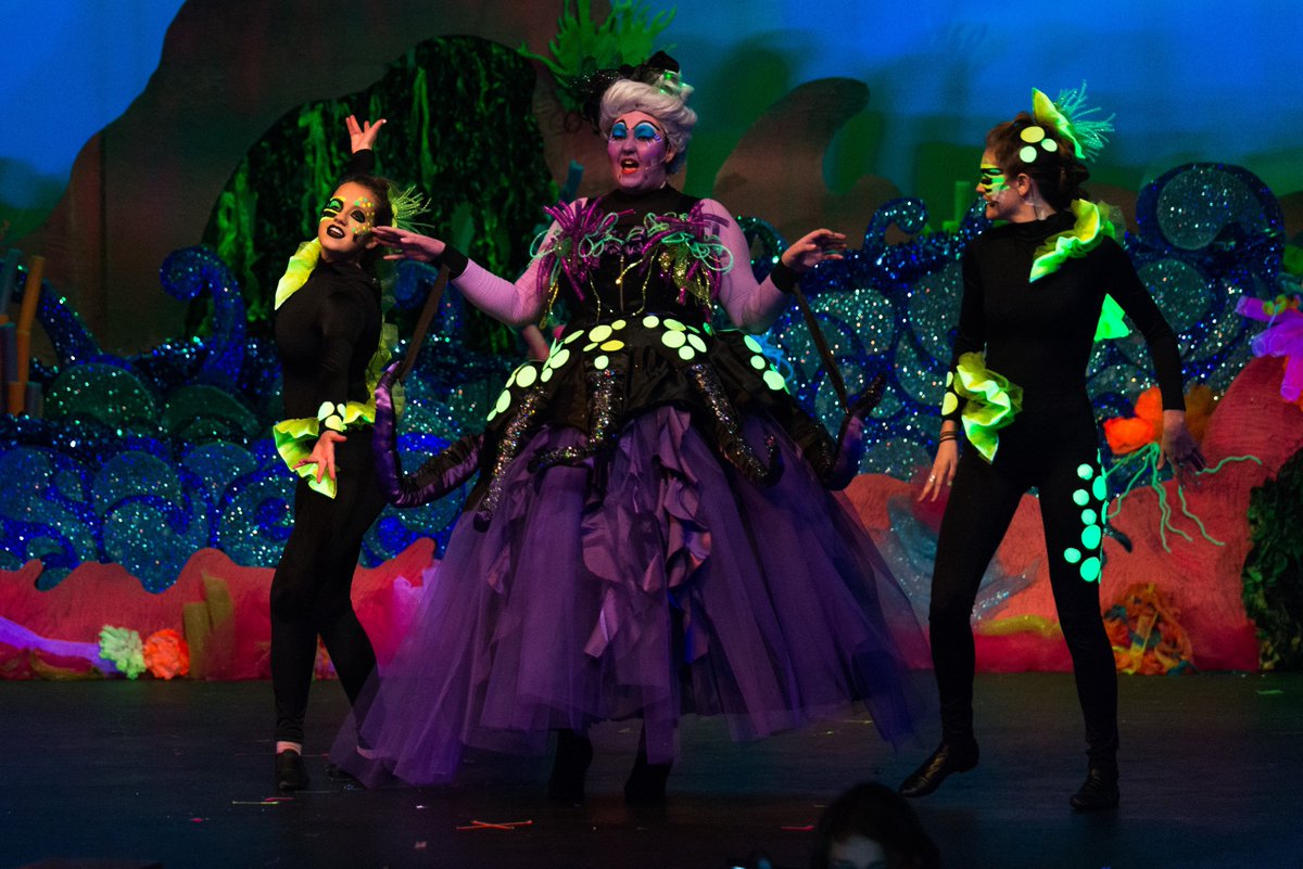 bhsplayers's tweet photo. Come join us for a fun, glittering, glowing show! Tonight Friday and Monday at 7pm, Saturday at 2pm and 7pm! https://t.co/6OvnjfNoH4