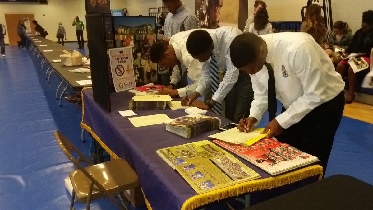 TheRAMbassadorS's tweet photo. NHS is represented at Infinite Scholars @ALA_NHS @Newton_High https://t.co/m6QPU1fBrU