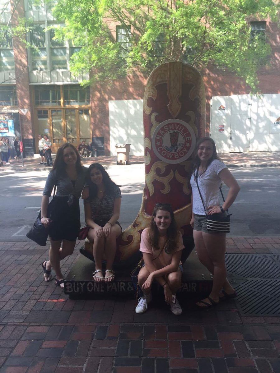 DeForestDECA's tweet photo. #DECAmonth Day 3- Our favorite trip was to Nashville! 👢#icdc2016 https://t.co/ZcvRJ123Dj