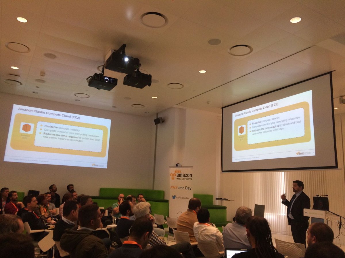 gk_spain's tweet photo. "#HurryUp y #GoIdle te permite ahorrar tiempo y costes" Rubén Lorente, instructor #GK #Fundamentos @awscloud_es #cloudcomputing #AWSomeDay https://t.co/jAV3eSRYwX