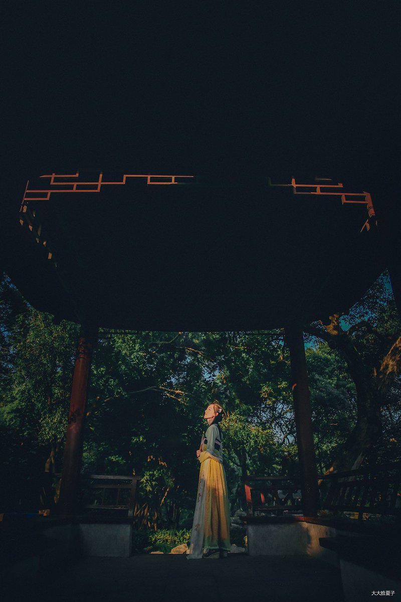 《夕落尘》_feifan #중국 #여인 #빛 #한푸 #사진 #컨셉 #자료 #아트인지 #China #Photography #Concept #Reference #ArtInG