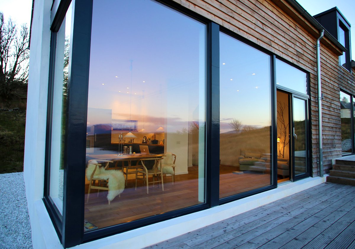 NIBEEnergy's tweet photo. NIBE VIP Installer Lochaber Renewables fitted a #GSHP and #EAHP at a luxury Isle of Skye holiday home: https://t.co/LWzb3JHewd #VIPShowcase https://t.co/I6M3Ko60Dk