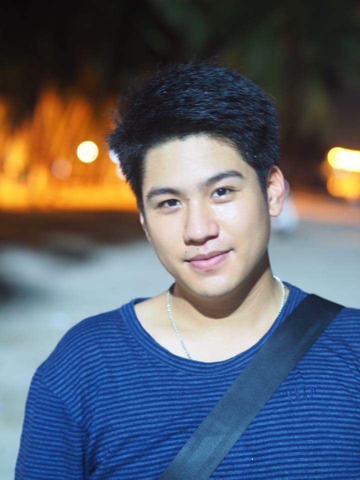PondChalatAF11's tweet photo. รถถังฝั่งนนคนกันเอง​ [cr.FB : Chalat Gamaol] @PONDCONVANS #pondconvan https://t.co/G7aHaxZM1S