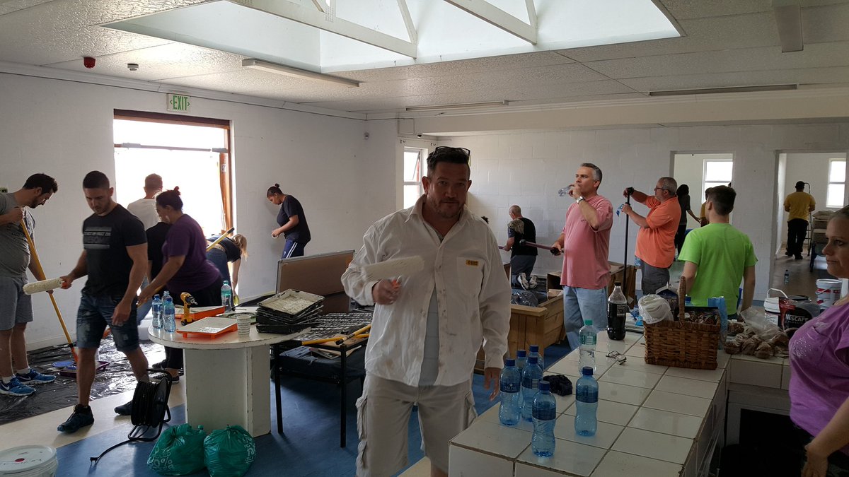 BizCBAGroup's tweet photo. This is what life is about. Giving back to the community makes all the difference. Building the @BizCBAGroup Team spirit!! https://t.co/KJxDptw50g