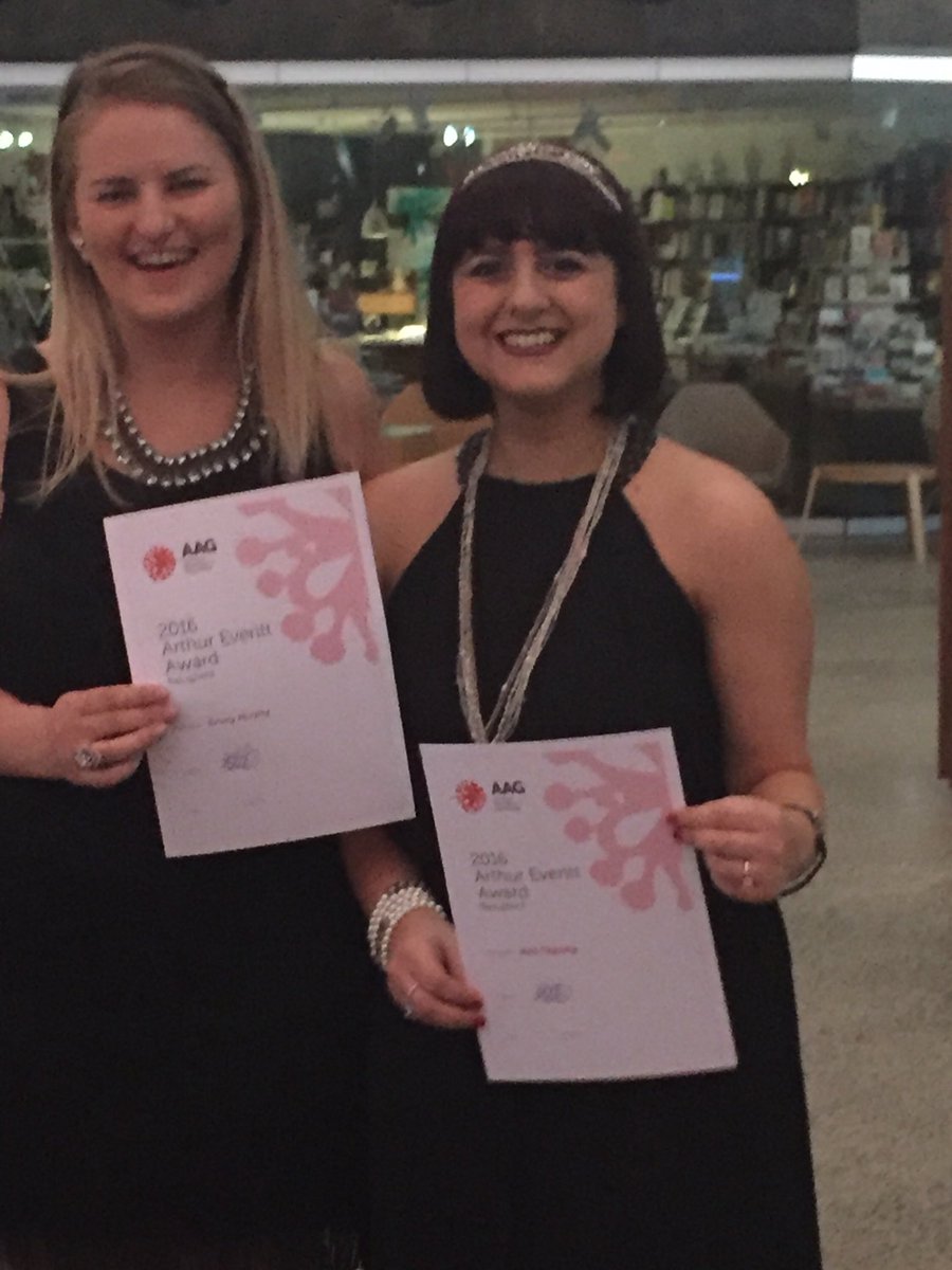 UOWs Kara Cappetta wins Arthur Everitt Award #AAGConf16 for project on care for people with dementia in hospitals