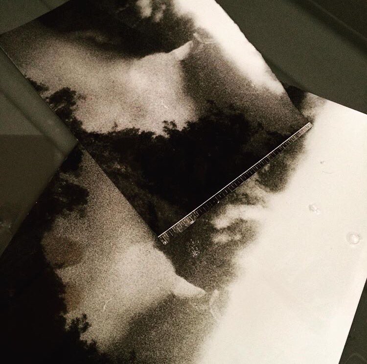 Exclusive <a href="/TobyDeveson/">Toby Deveson</a> prints will be presented today at #EmbassyGardens with film screening about #photographers work by <a href="/JimShannon/">James Shannon</a> 📸🎥🎞