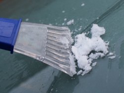 Weerplaza's tweet image. Volgende week wordt het enigszins winters. Elke nacht kans op vorst en gladheid, overdag slechts 5-6gr. #brrr 

weerplaza.nl/weerinhetnieuw…