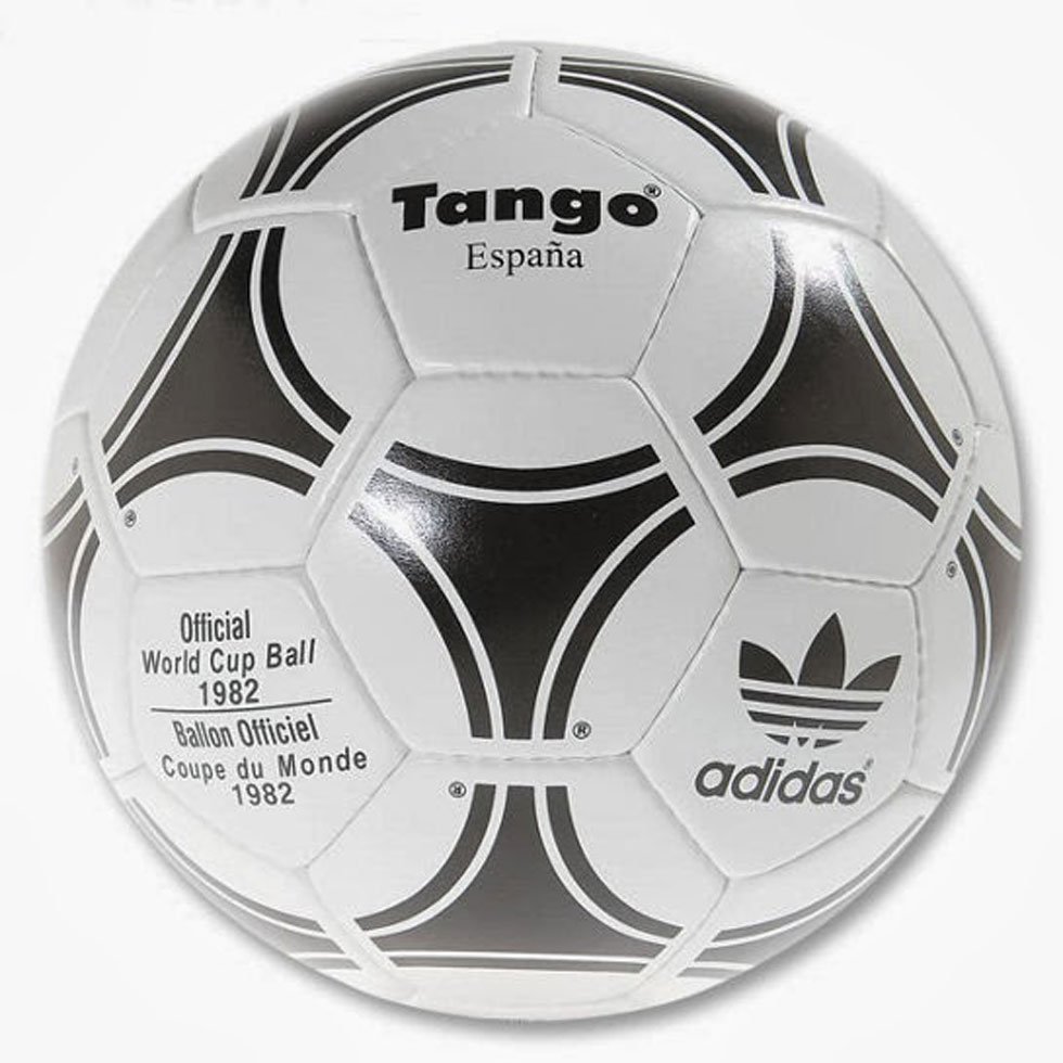 papel acre Crónica Alice Rawsthorn on Twitter: "Design Debacles - 4. The Tango España, @ Adidas's official ball for the 1982 World Cup in Spain, was so poorly...  https://t.co/0VMgdChwGG https://t.co/aGuoWavl5c" / Twitter