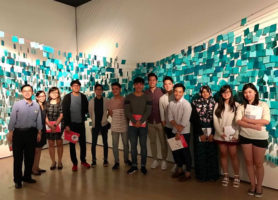 TPBizSchool's tweet photo. BIT students visited the Big Bang Data exhibition at the Art Science Museum #TPBIT https://t.co/YEX70qGW0h