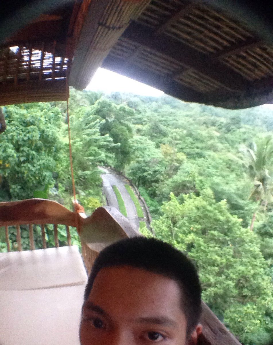 Jimbowslicee's tweet photo. Tagaytay https://t.co/KcHy2kkeD1