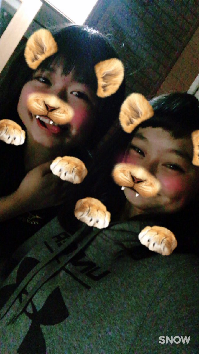 moenomio's tweet photo. 久しぶりに会ったよ💗
なんか似てる⤴︎ ⤴︎
ケツアゴとか？爆笑
早くお泊まりとあそぼーね👍 https://t.co/jiKsc4oSRJ