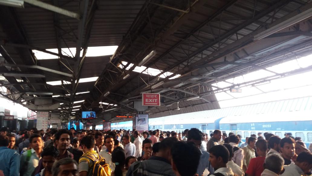 #NewDelhiRailwayStation look likes this when you go to #Bihar during #ChhathPuja. It's overcrowded. @sureshpprabhu