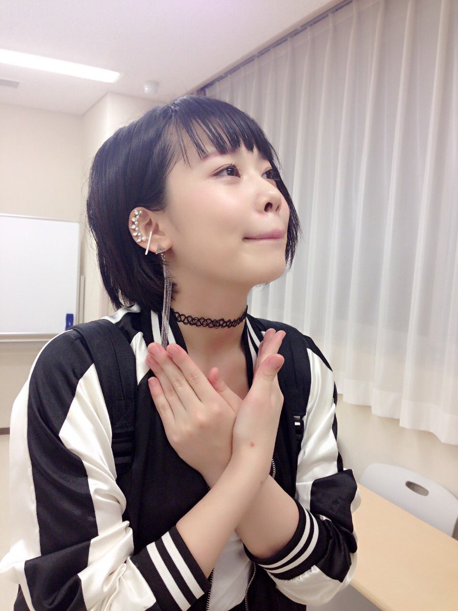 O Xrhsths Miku Sto Twitter 39liveゲスト紹介 最年少にして 振り覚えが速すぎるもこきゃんこと新谷桃子ちゃん その可愛さ グラマラスボディ キレのある魅惑的なダンス で39liveを盛り上げてくれています 普段なかなか見られないもこきゃんをとあるナンバーで