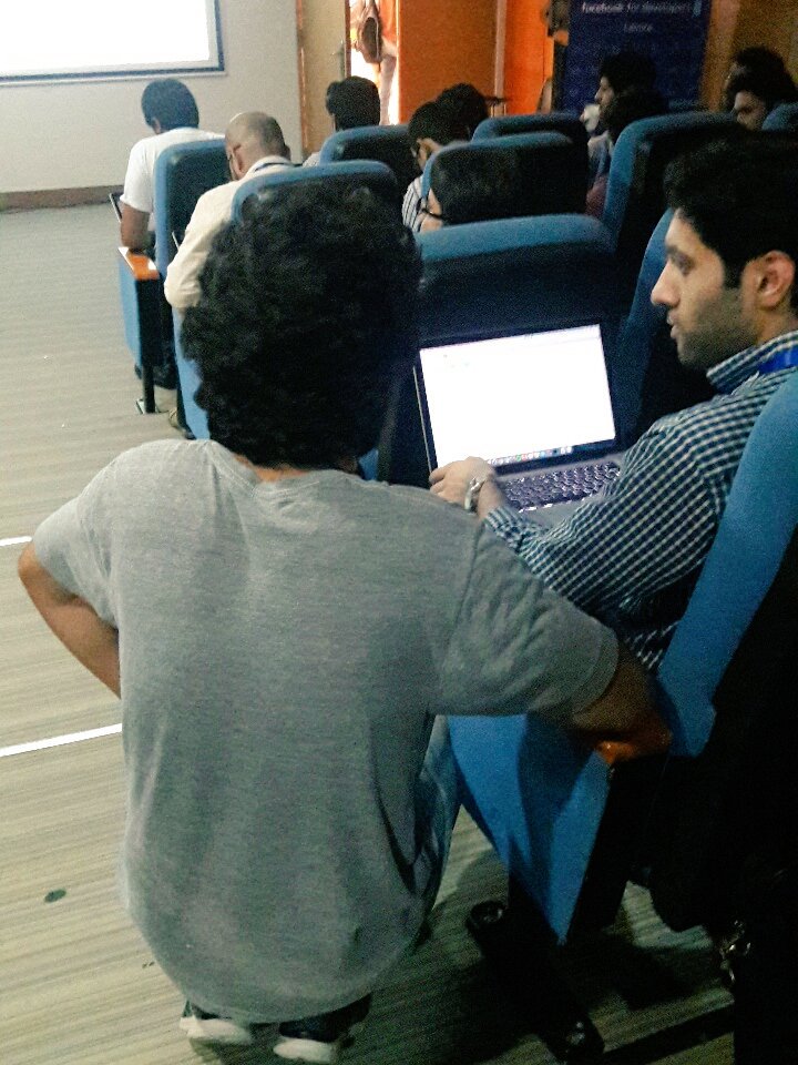 PlanX_PITB's tweet photo. #TeamFacebook  literally on their toes. #FBinPk #developersworkshop. https://t.co/OKmqZAg9FM