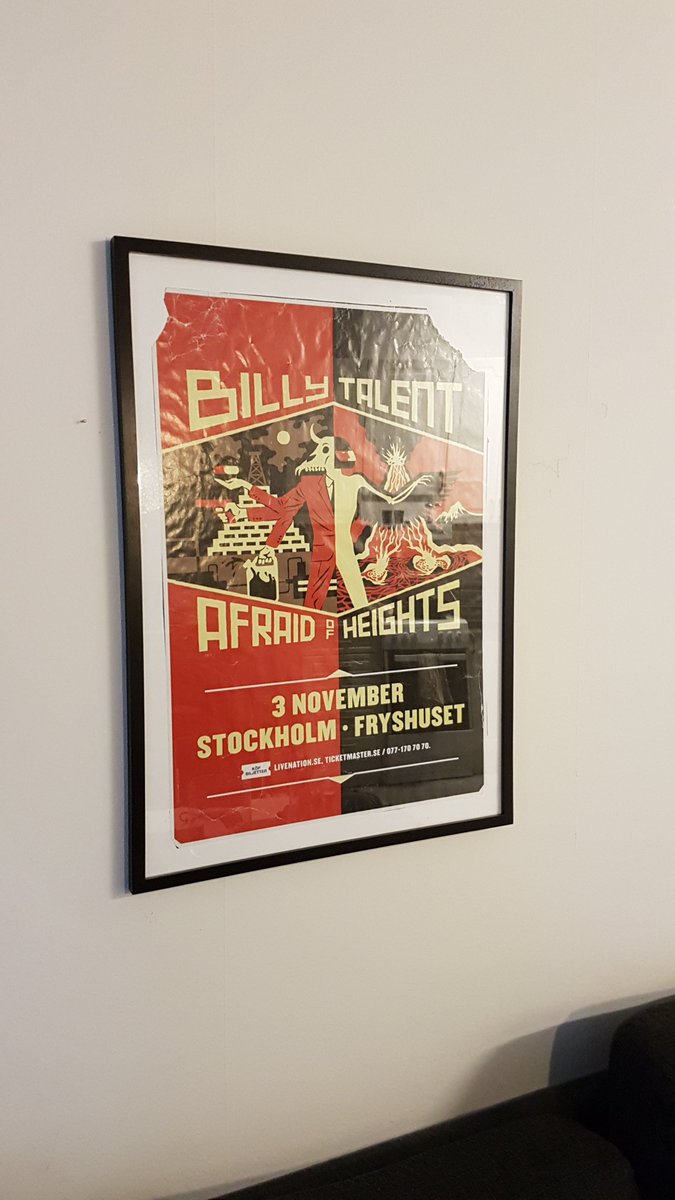 brotherpeanut's tweet photo. I've had this on the wall for 3 months, tonight's the night! @billytalentband @BenKowalewiczBT @DSaRemainsDSame https://t.co/9mFWVqNVAJ