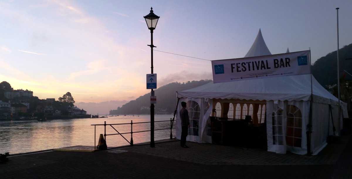 DevonMarquee's tweet photo. Stunning sunset over Dartmouth at the start of another fantastic Dartmouth Food Festival #BusinessWithAView #FromFestivalToFestiveSeason https://t.co/HAna16CtGo