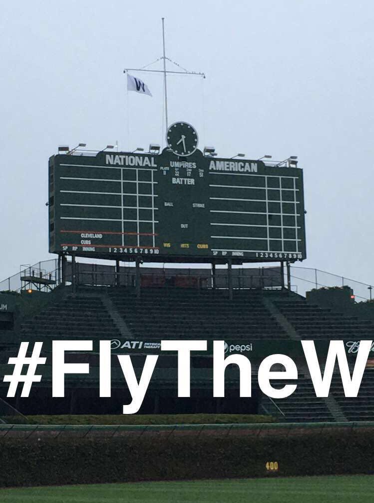 It's good to be home. #FlyTheW 

(Via <a href="/Cubs/">Chicago Cubs</a> Snapchat)