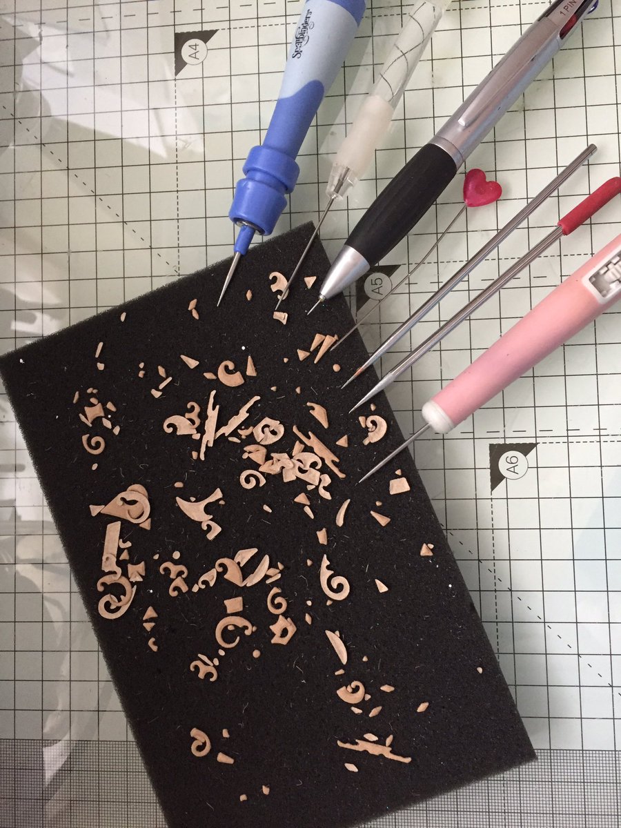 CatsthatCraft's tweet photo. Day 3 of @CraftersCompUK challenge is to post a photo of your pokey tool. Just the one? 😃 #ccnovcraftchallenge https://t.co/8yelxFfRQz
