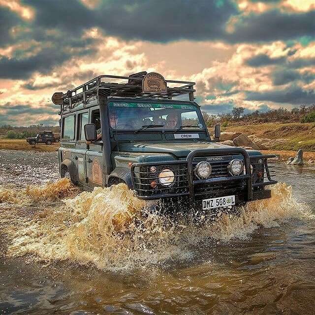 landroverpa's tweet image. #defender110csw beautifully captured by @bearmach sponsors of the #defendertrophy 
#landrover #landroverphotoalbum @landrover_uk @landrover