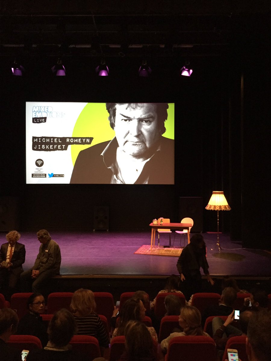 degenruben's tweet photo. Yeah, helemaal klaar voor! #melive https://t.co/5LteKCsEJk