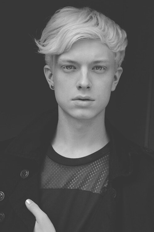 WikiMaleModels's tweet photo. Paul Craddock. https://t.co/NXewaSChJn