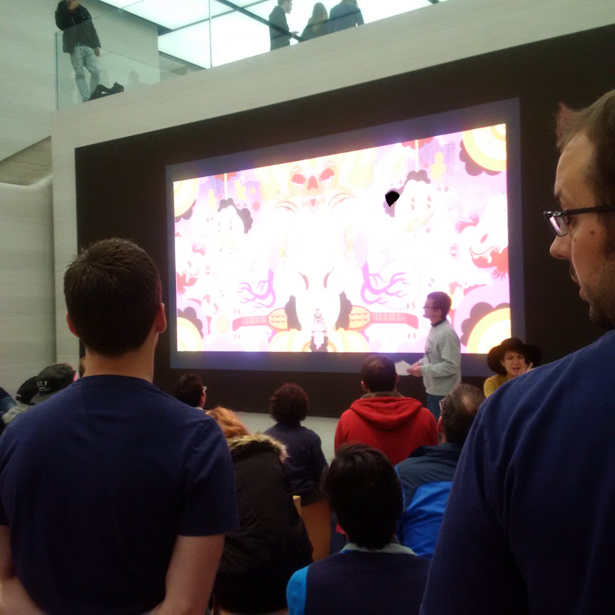 Beeci's tweet image. Live Art with #PeteFowler @ #applestore regent street