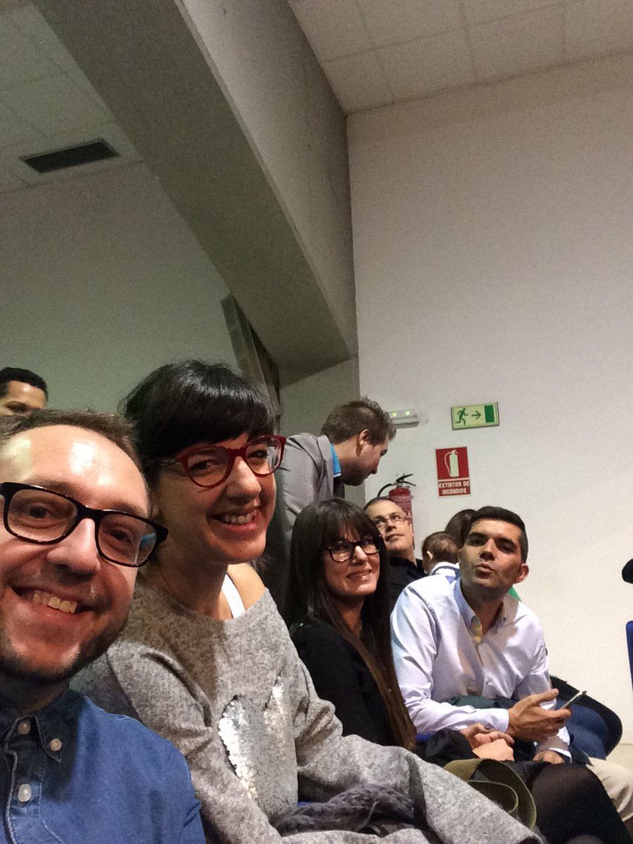 NachoZamoraDj's tweet photo. Hoy nos juntamos de nuevo la#FamiliaBarMaster en la entregas de diplomas.#IFEHosteleria. https://t.co/g8wWg9MEFu