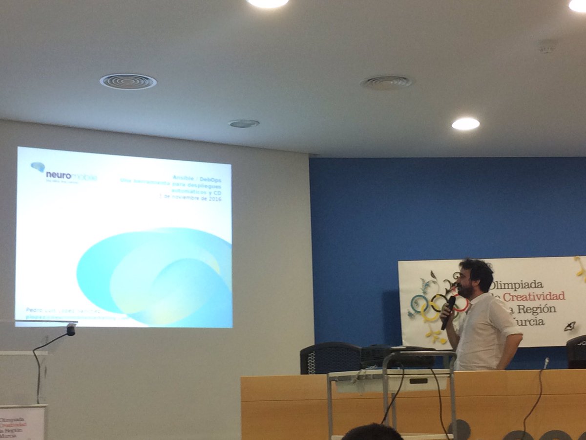 danielvigueras's tweet photo. Hoy @estrateglobal de @Neuromobile nos habla sobre Ansible en el @MurciaDevOps #ansible #murciadevops https://t.co/jd3KRu4dXX