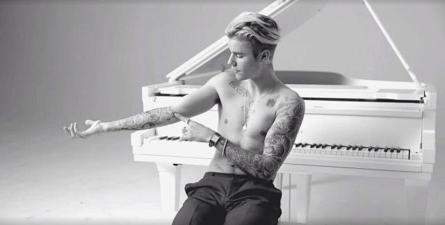 gabicrvgs's tweet photo. retweet to vote #EMABiggestFansJustinBieber https://t.co/chWIFxUPFk
