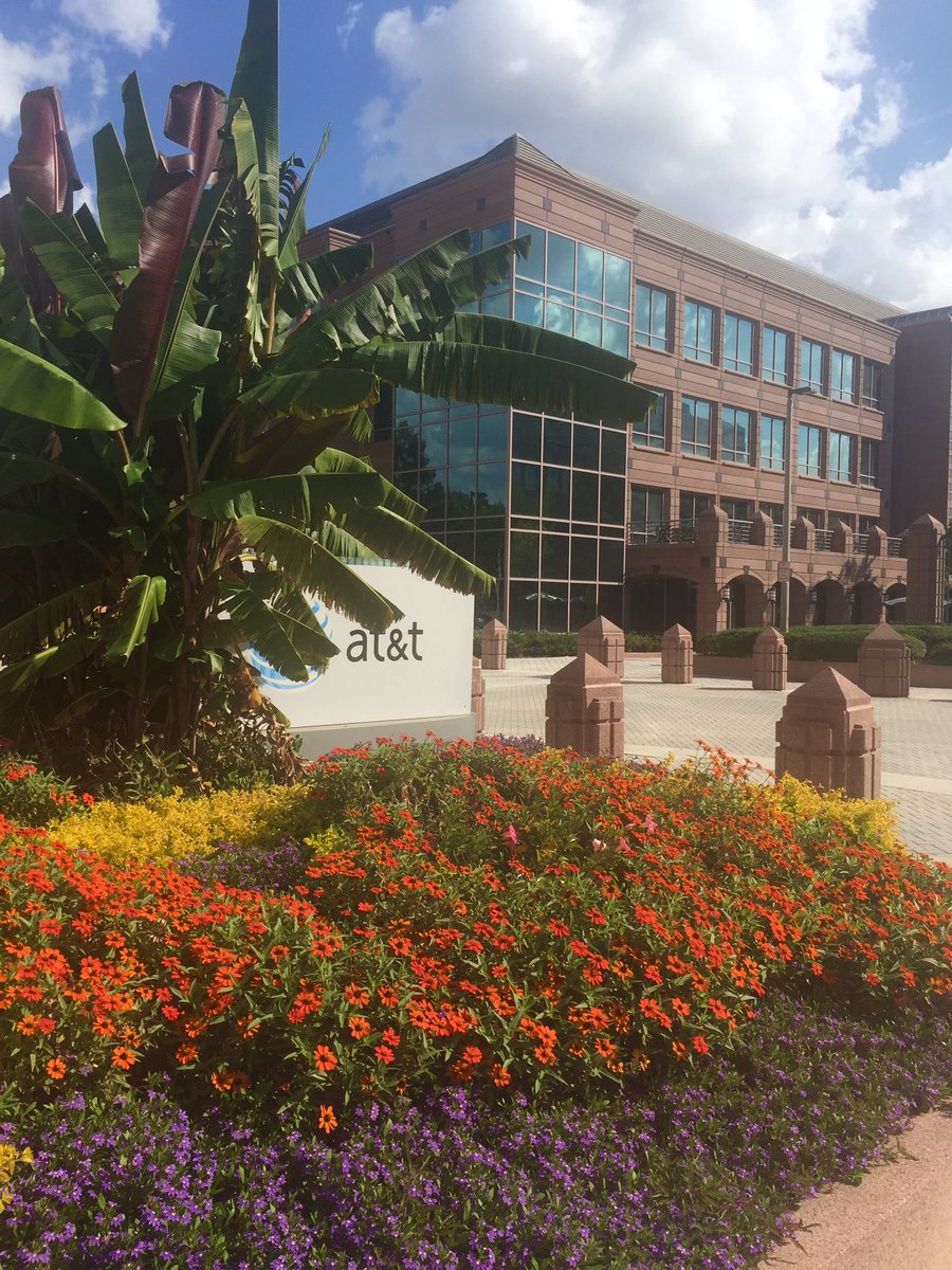 Inspired by @osccTraining to post a photo of this beautiful day as I get settled in at my new work location here at Lenox. #LifeAtATT