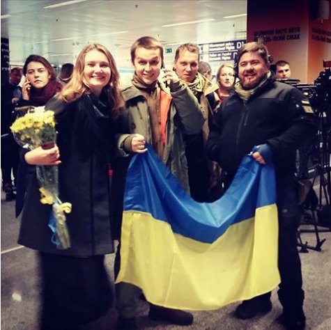 EuromaidanPR's tweet photo. Vet grp @Pobratymy_org welcome Ukrainian Marines Kyiv's KBP returning from @Marine_Marathon USA #RunWithTheMarines https://t.co/yPQLkx5Zgk https://t.co/sjRTzE9vC7