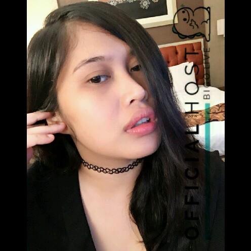 Trianggaraa's tweet photo. Come join me, or you'll be left behind #BIGOLIVE > Ala kadarnya.  https://t.co/5WD8OuPD0B https://t.co/Efto1iEcDM
