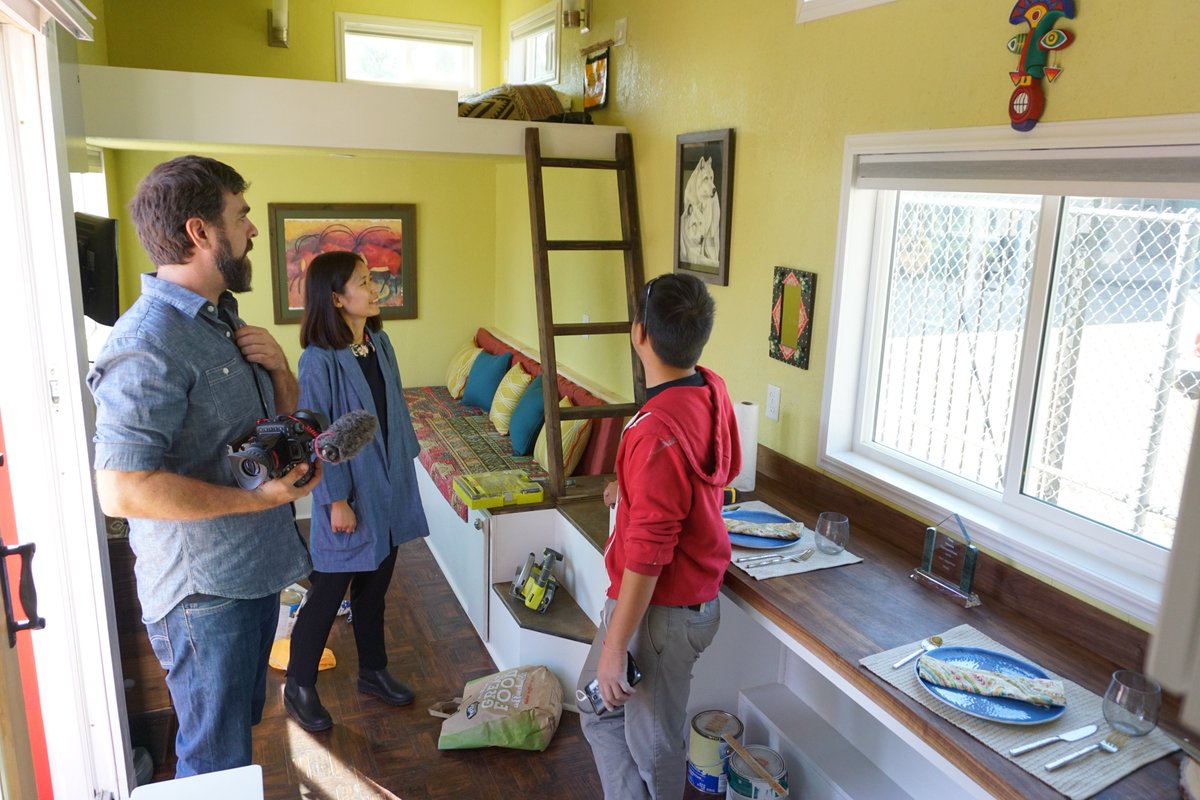 FresnoStateLCOE's tweet photo. #HappeningNow! Tiny House Expedition documentary filmmakers "talking tiny" w/ students. Join us tomorrow Nov. 4/3-7! https://t.co/kpNCcXFqlQ https://t.co/9GgdR2NzbO