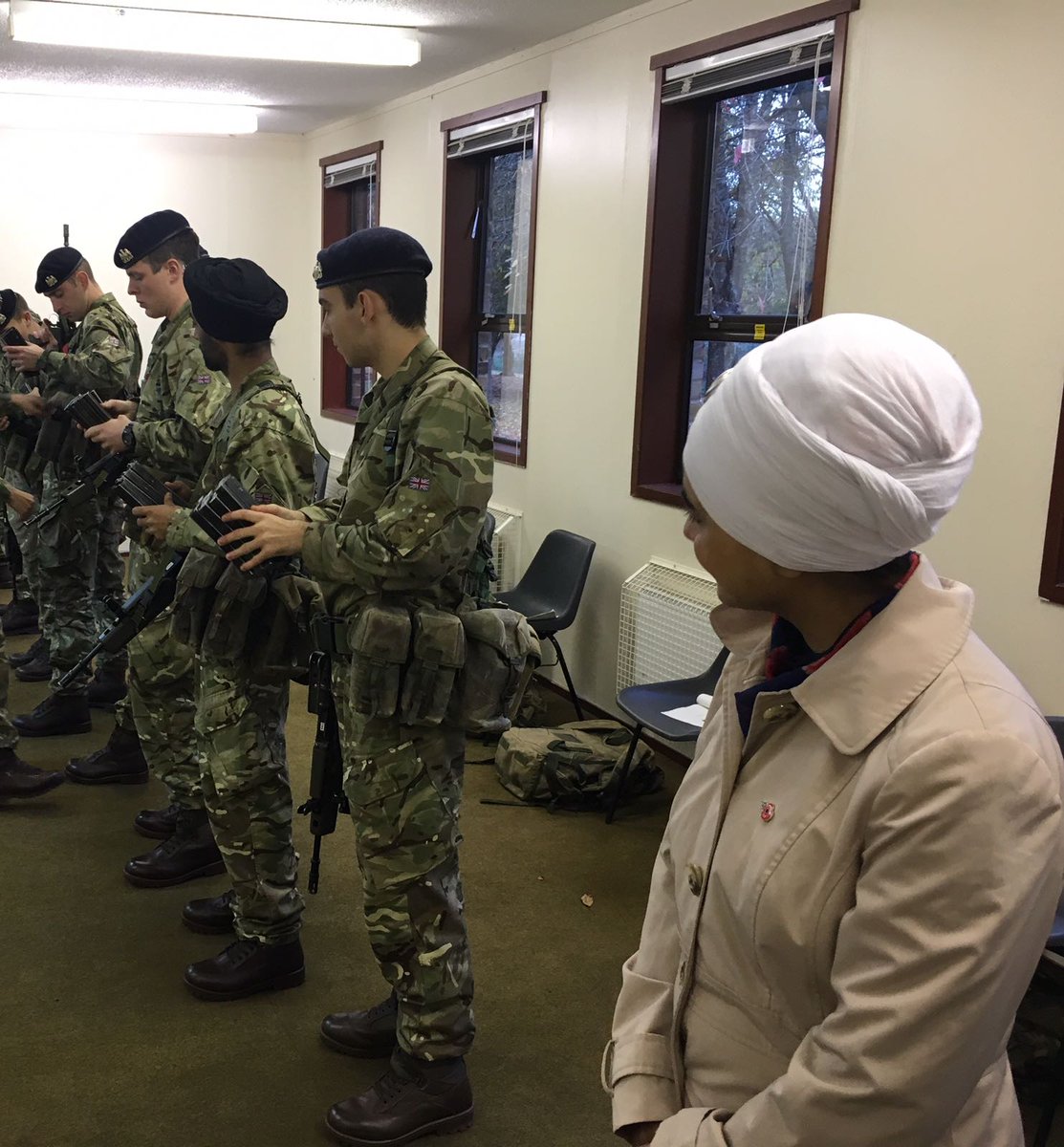 CSqn_ATRW's tweet photo. Our diversity gives us strength and credibility. We were honoured to be visited by Sikh Chaplain to the armed forces Mandeep Kaur #diversity https://t.co/CwGnspcA6D