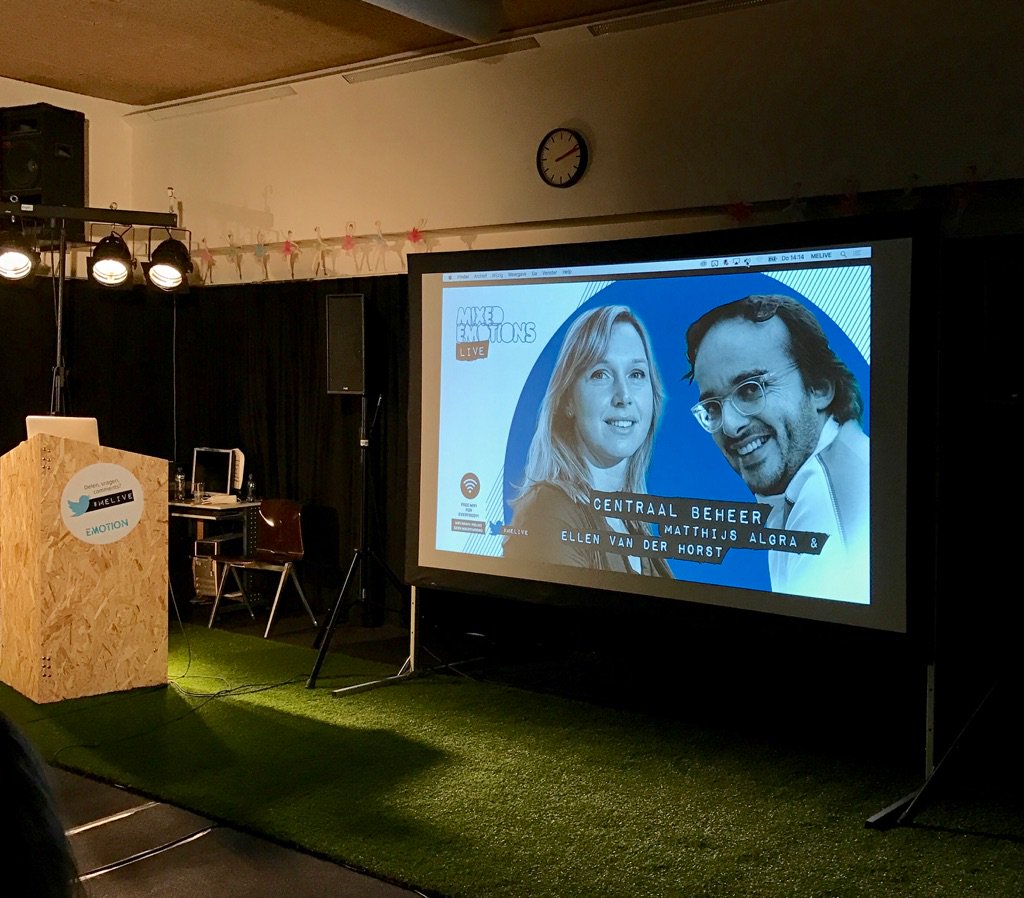 matthijsalgra's tweet photo. Dat was tof net! Knallen op #melive met @Elleparle in uitverkocht huis. @emotion_nl dank voor de mooie mixer:) #evenapeldoornbellen https://t.co/TANcdvzZpk