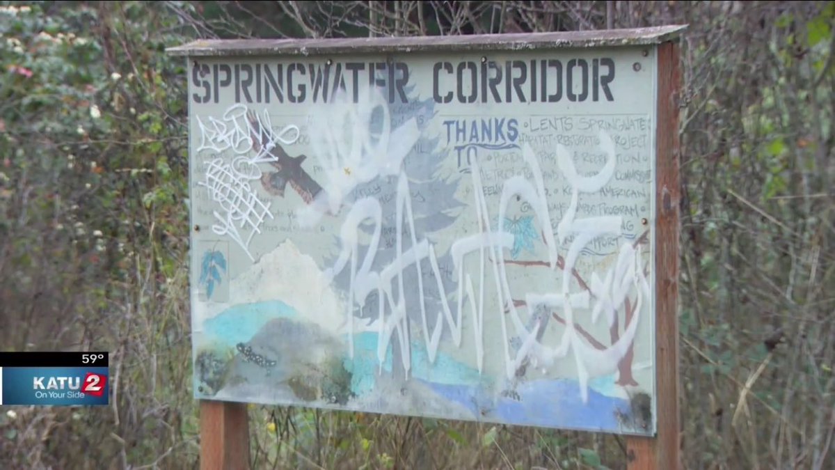 MattJohnsonNEWS's tweet photo. Homeless campers move back to #SpringwaterTrail. SE #PDX residents say @MayorPDX & city leaders not doing enough. https://t.co/i4Mc9E21f6