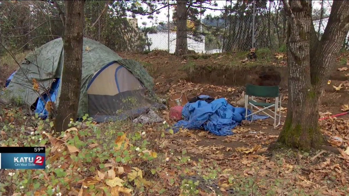 MattJohnsonNEWS's tweet photo. Homeless campers move back to #SpringwaterTrail. SE #PDX residents say @MayorPDX & city leaders not doing enough. https://t.co/i4Mc9E21f6