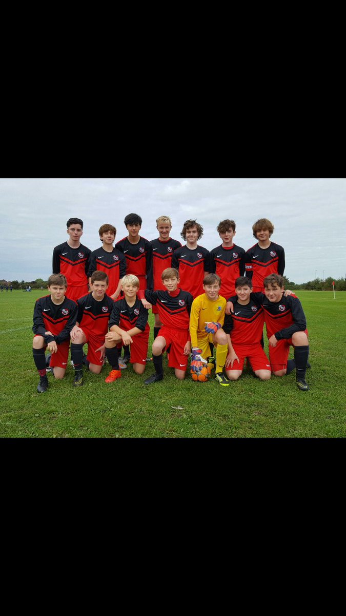 FitwellFootball's tweet photo. Just one of our happy customers...

Thanks to Lisa Leckey and all the lads at Valewood JFC! https://t.co/CGx5fBBZKu