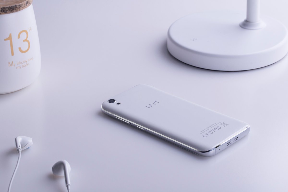umidigi's tweet photo. SHARE &amp; WIN!!!! https://t.co/g4gkGXsRQg
#UMiDiamond https://t.co/udvnz8VYLY