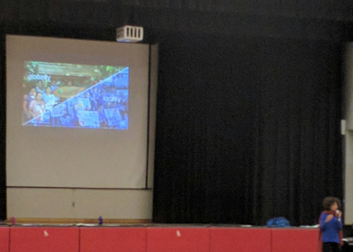 DavisBulldogs's tweet photo. I AM We - Me To We visiting Davis
Thank u for making us aware, building enthusiasm, and honouring the community work we do at Davis https://t.co/NOp3VJyr0O
