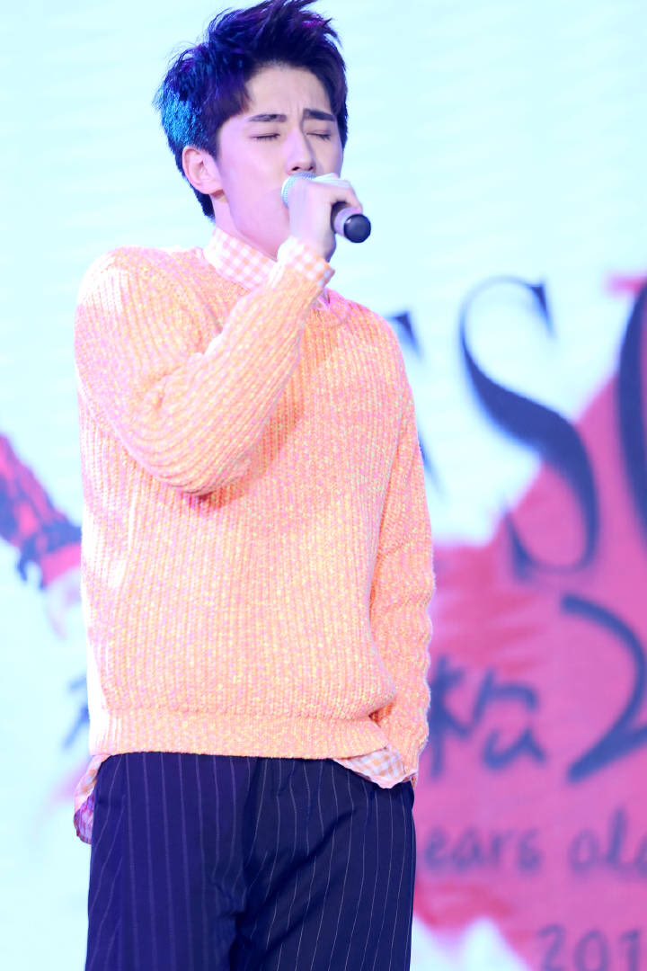 FengSong1th's tweet photo. ♡ #林楓松 Update ♡
301016 [ HQ #Fengsong ] @ fsong birthday party
cr.阿邵_Sunshine
#addictionwebseries 
#heroinwebseries https://t.co/p1MoJLfJIB