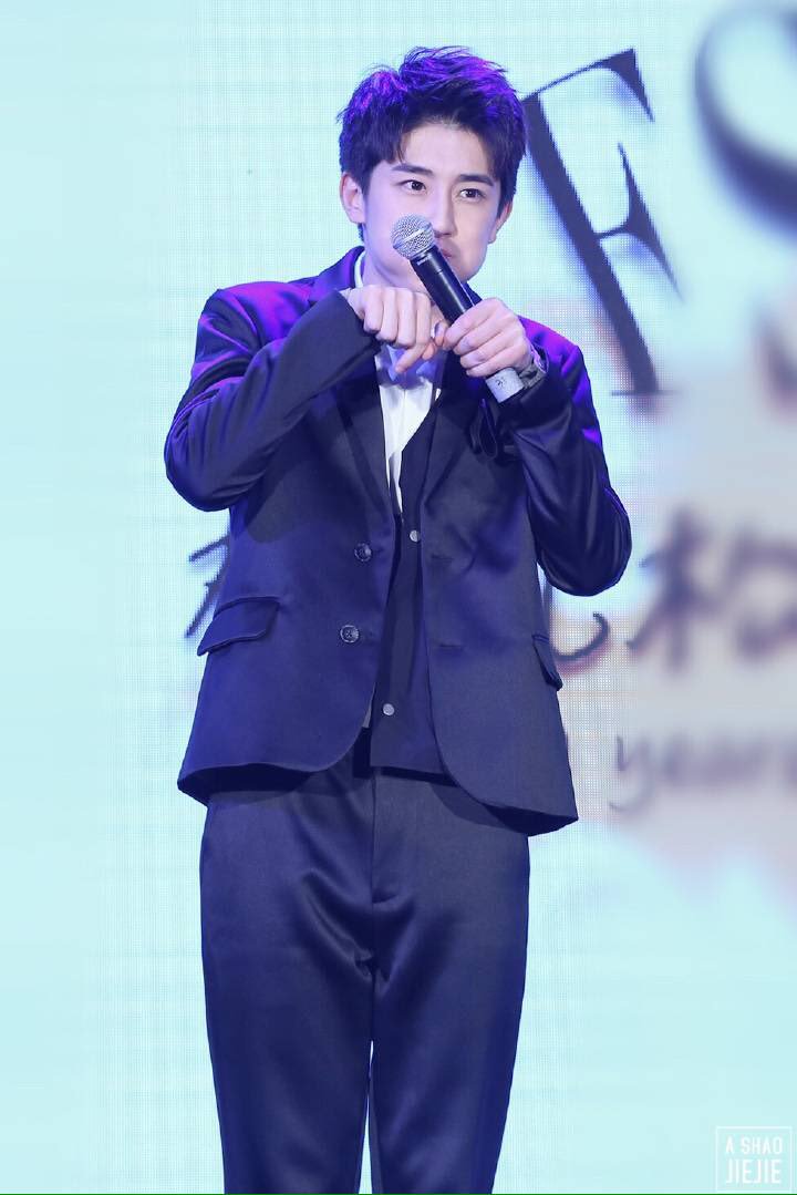 FengSong1th's tweet photo. ♡ #林楓松 Update ♡
301016 [ HQ #Fengsong ] @ fsong birthday party
cr.阿邵_Sunshine
#addictionwebseries 
#heroinwebseries https://t.co/dFOVBw1v5E
