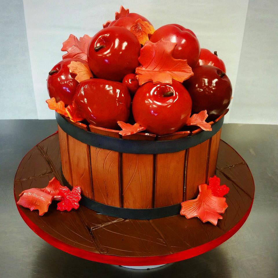 CarlosBakery's tweet photo. How do you like them apples!? This cake created at our @Carlos_Marlton location is the perfect dessert table centerpiece this fall! https://t.co/gEf8CWf95L