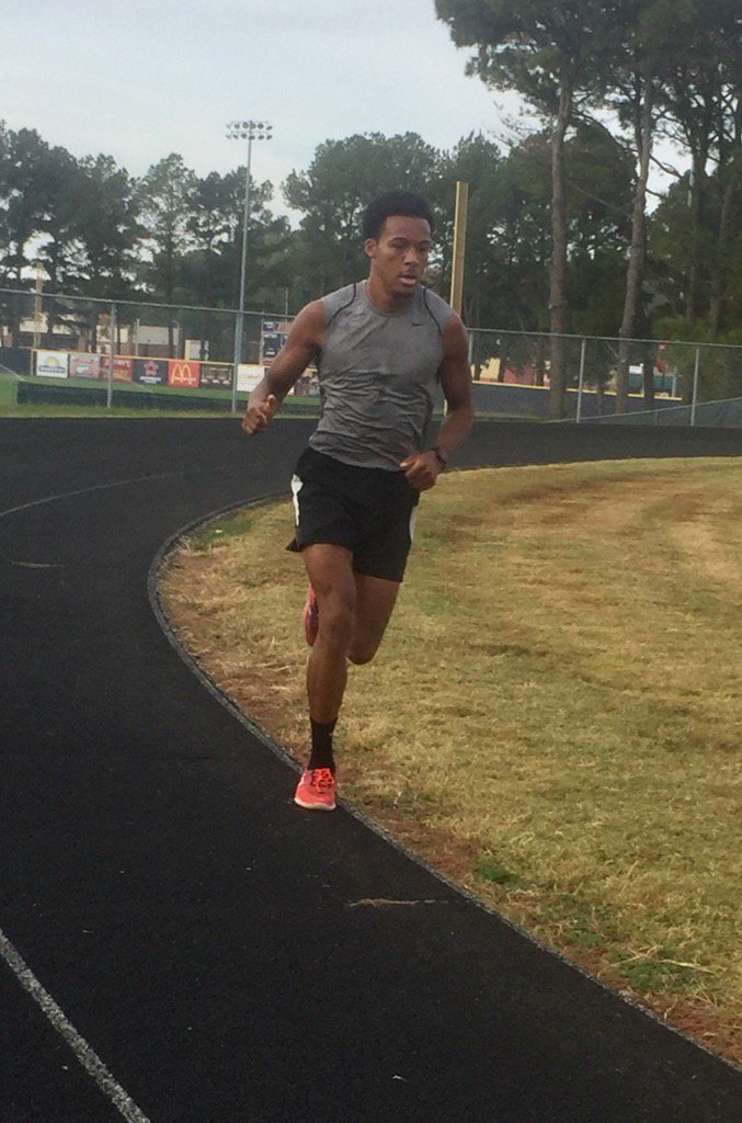 <a href="/ConleyXC800/">Jonathan Conley</a> putting in the strong tempo work that many mid-d athletes overlook!
#CompleteAthlete 
#Strenght=Speed