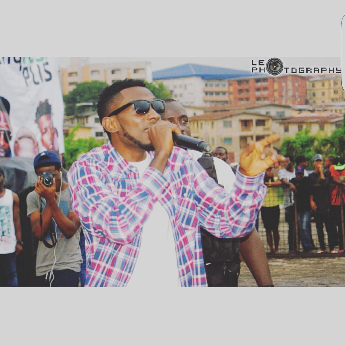 MisterMayD's tweet photo. @etisalat_9ja has been good to confament tho... 👏no doubt we appreciate everybit. .. blessings. .. #easycliq #cliqfestplus #cliqfest https://t.co/zk80xUVMXN