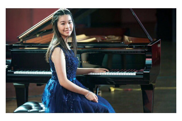 TeatroSociale's tweet photo. Domenica 6 novembre torna al @TeatroSociale #CameraConMusica: la giovanissima pianista #XingChang in concerto alle ore 11 in Sala Bianca!🎶 https://t.co/BQeVEKtE4O